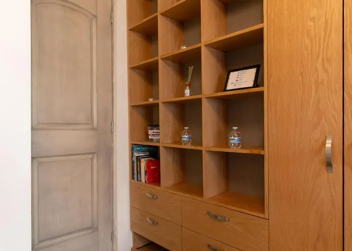 Encantador Estudio Privado Con Bano Y Kitchenette *